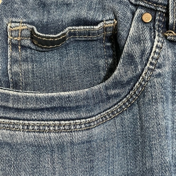 Lee Classic Blue Denim Jeans, Straight Leg, Size 10, Inseam 31 - Picture 10 of 13